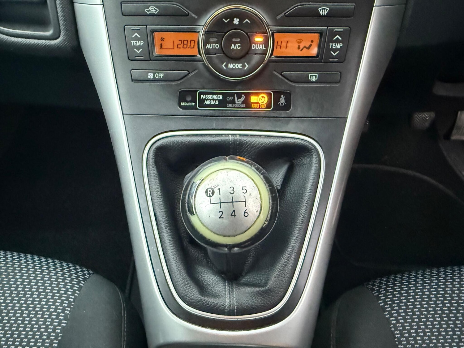 Used Toyota Auris 2010 for sale - 76513247: Photo 19