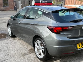 Used Vauxhall Astra 2017 for sale - 79670022: Photo
