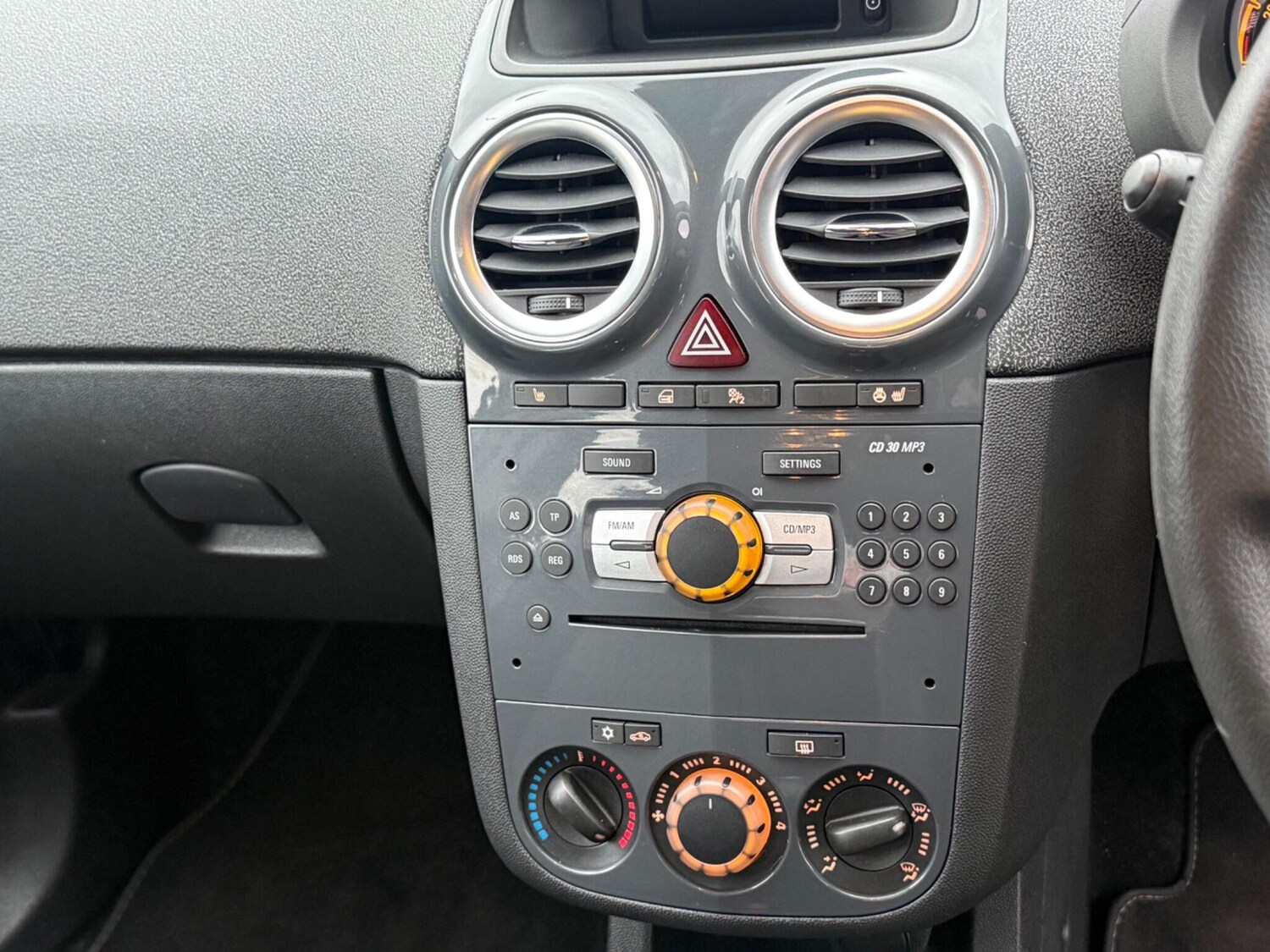 Used Vauxhall Corsa 2012 for sale - 77479099: Photo 25