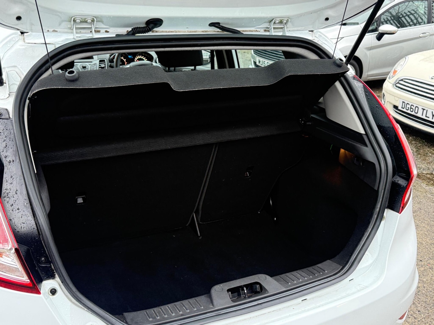 Used Ford Fiesta 2015 for sale - 77344377: Photo 23