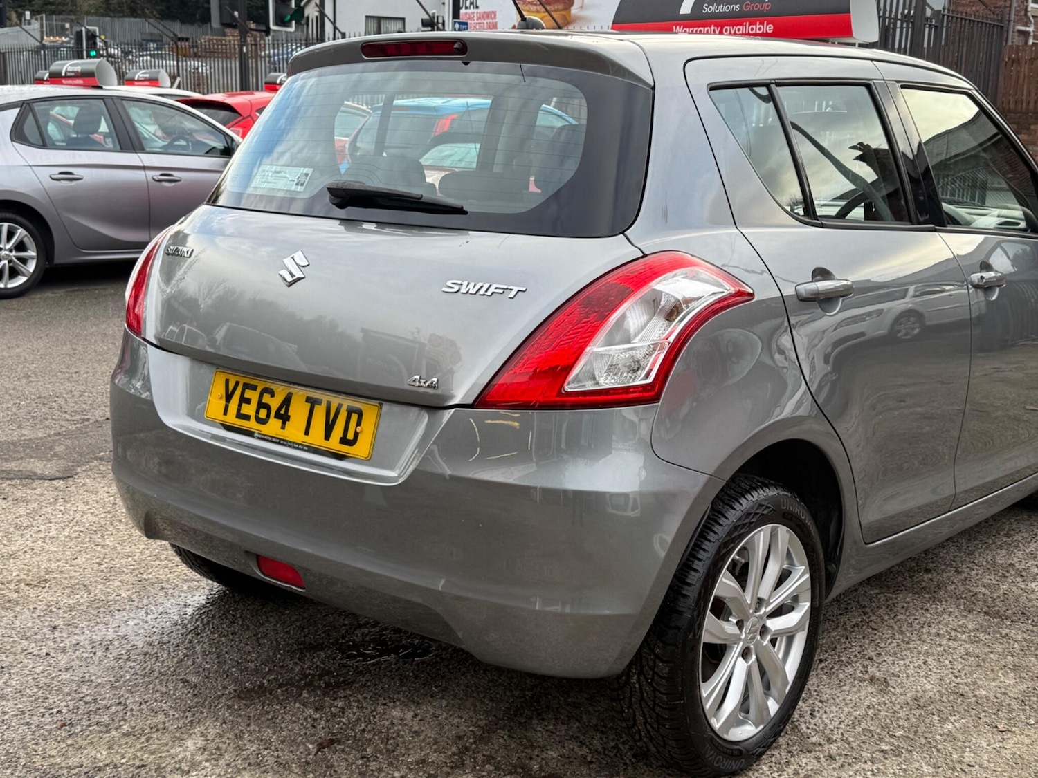 Used Suzuki Swift 2014 for sale - 76714660: Photo 13