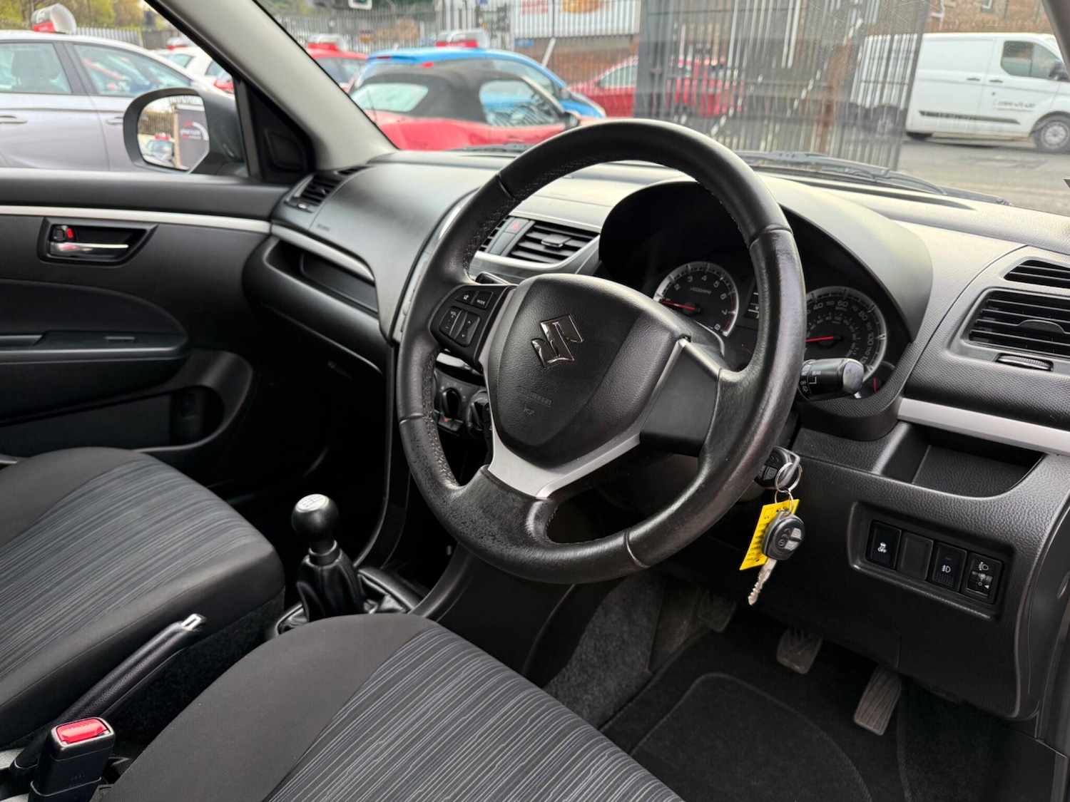 Used Suzuki Swift 2014 for sale - 76714660: Photo 17