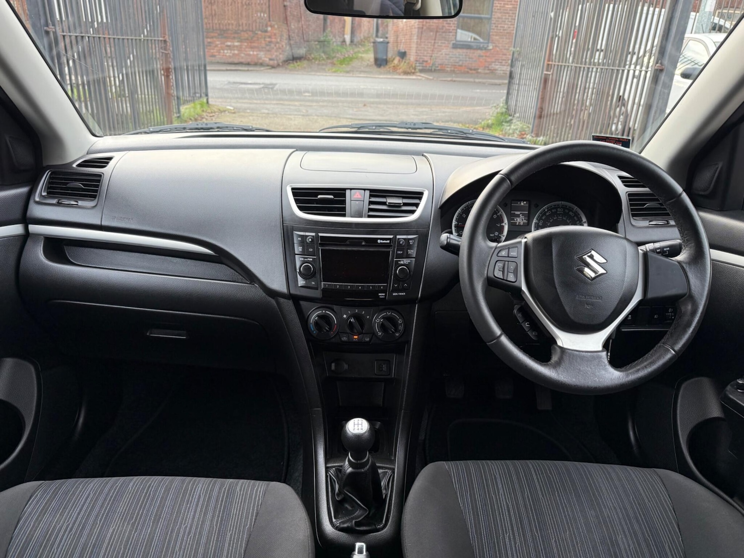 Used Suzuki Swift 2014 for sale - 76714660: Photo 18