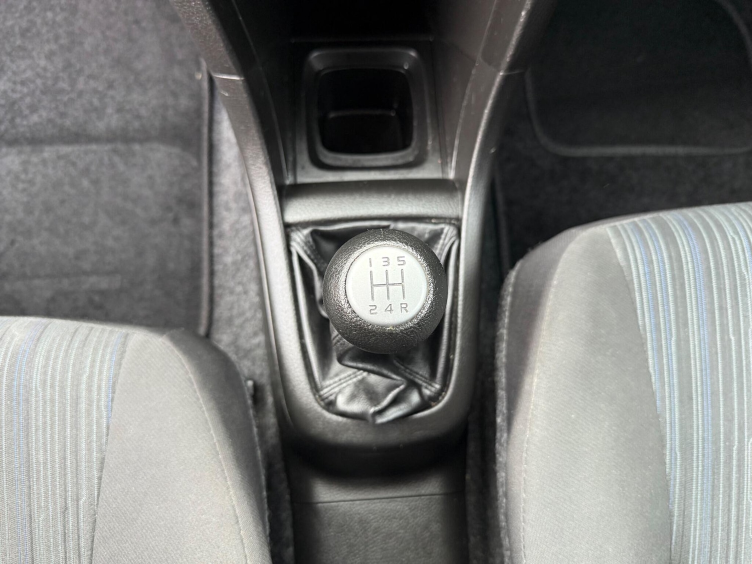 Used Suzuki Swift 2014 for sale - 76714660: Photo 19