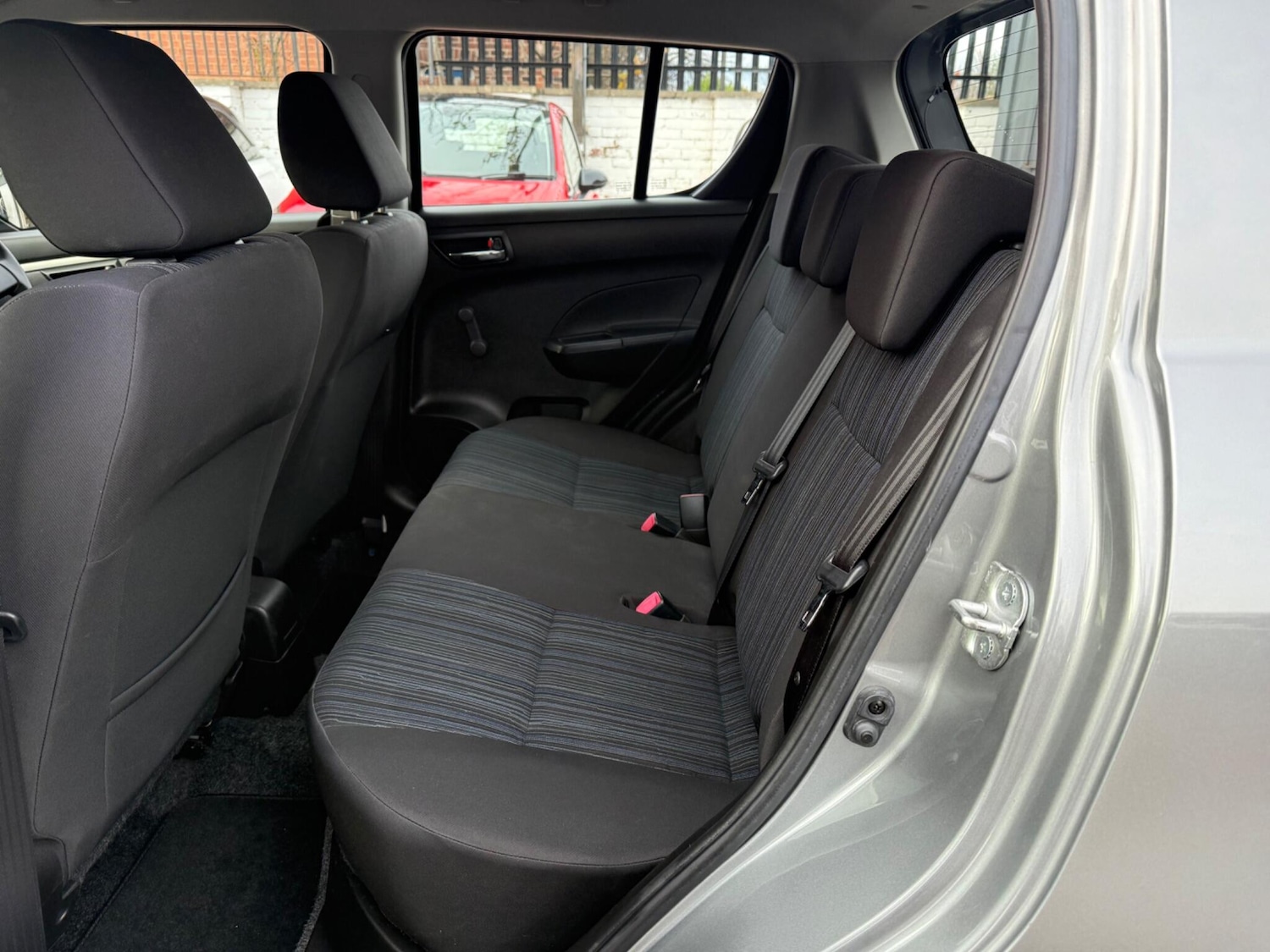 Used Suzuki Swift 2014 for sale - 76714660: Photo 21