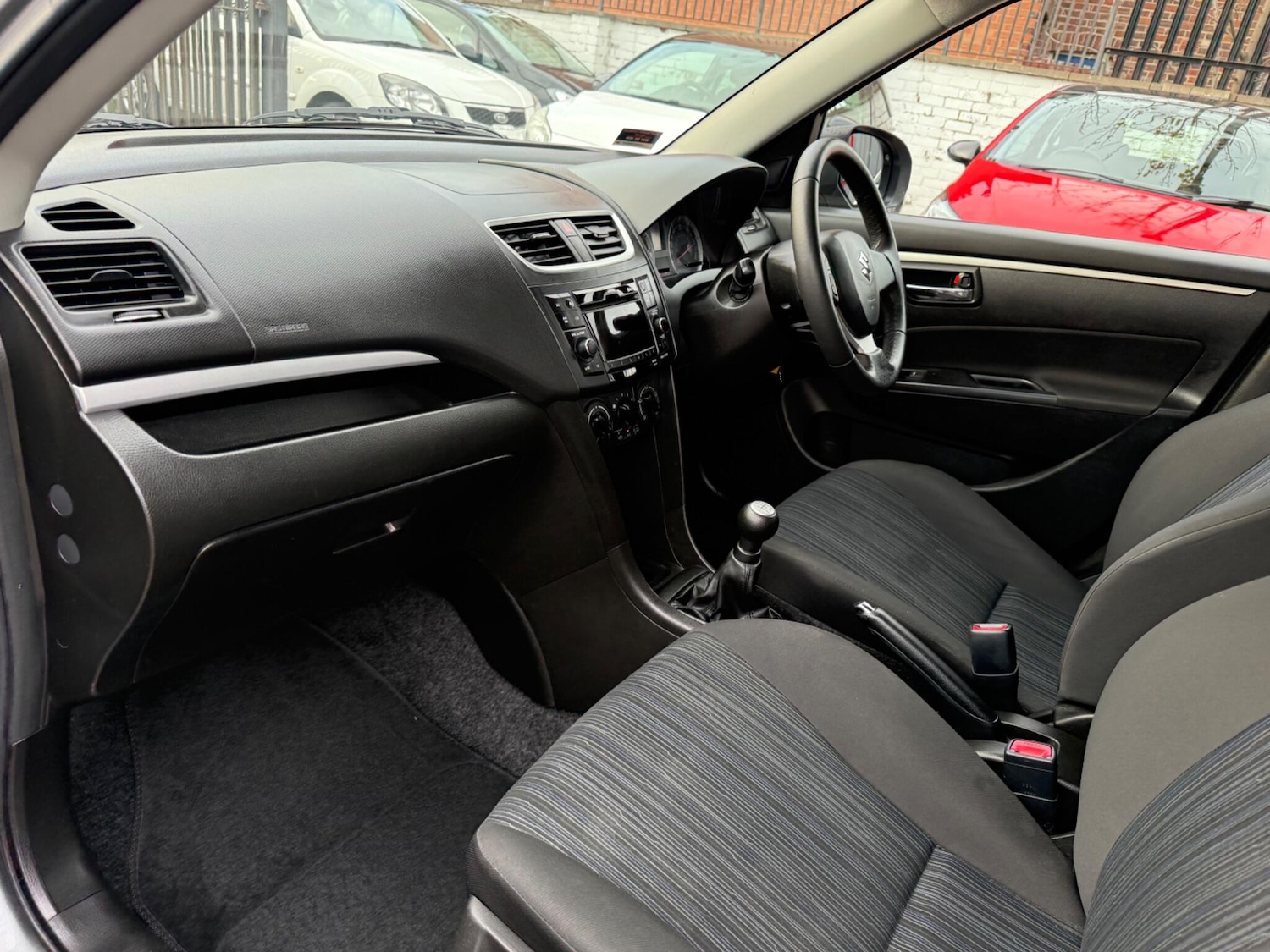 Used Suzuki Swift 2014 for sale - 76714660: Photo 25