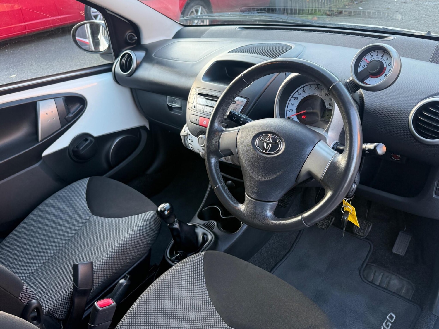 Used Toyota AYGO 2013 for sale - 76780622: Photo 17