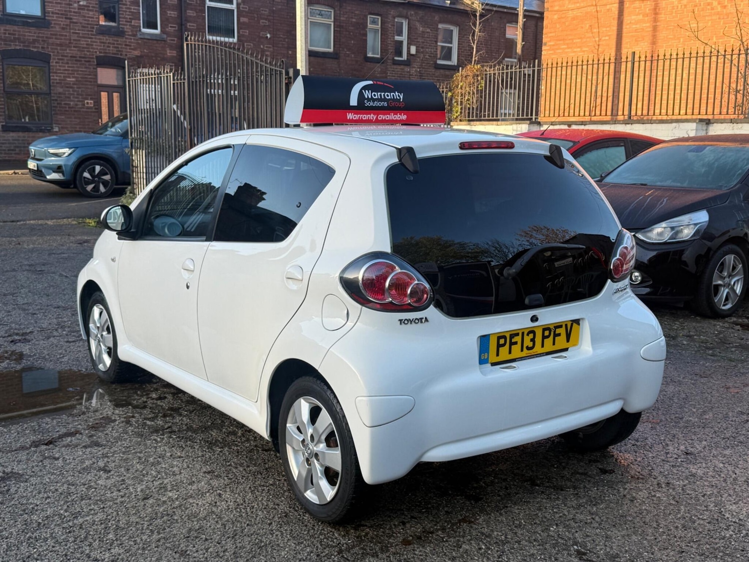 Used Toyota AYGO 2013 for sale - 76780622: Photo 4