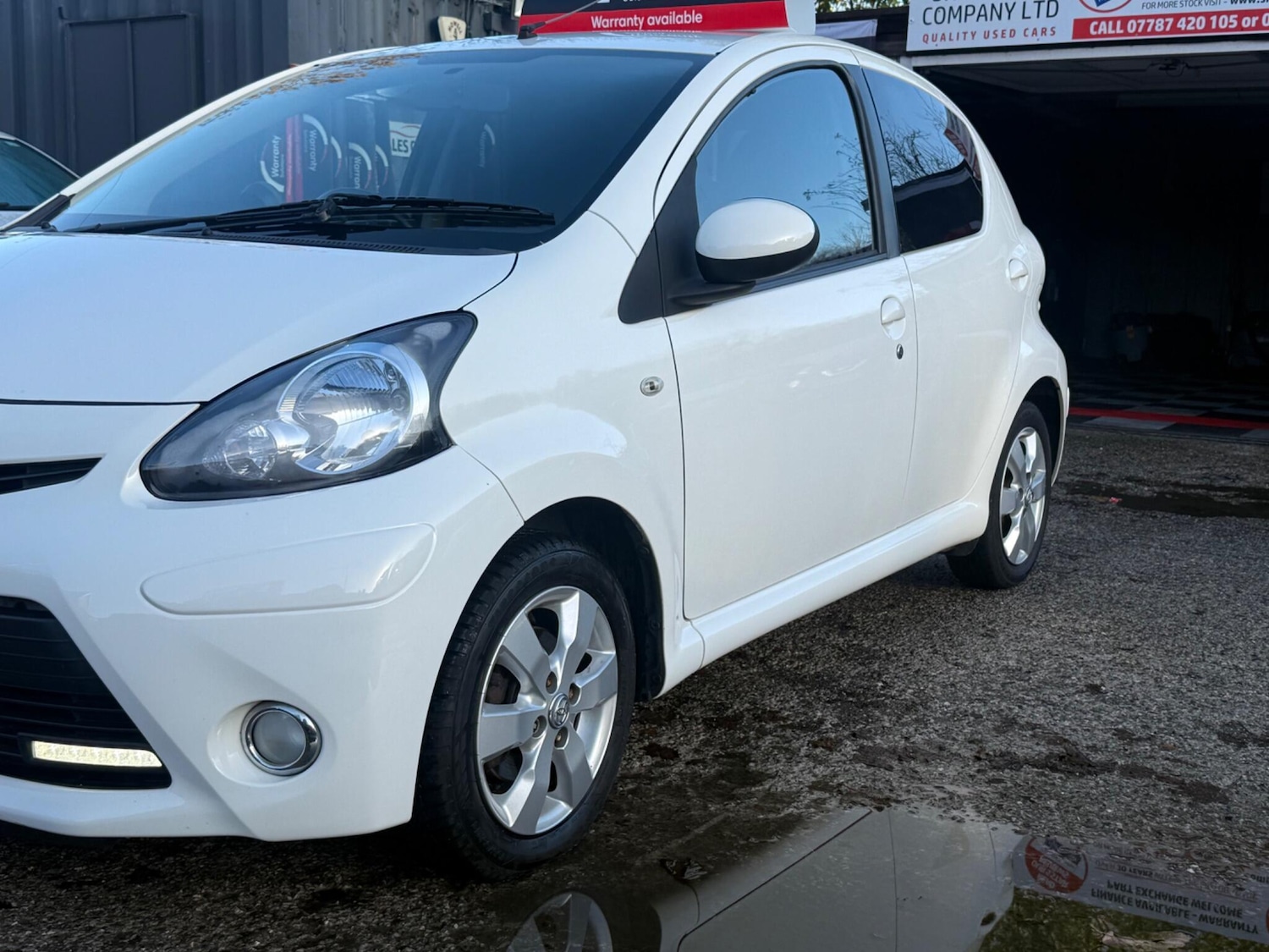 Used Toyota AYGO 2013 for sale - 76780622: Photo 8