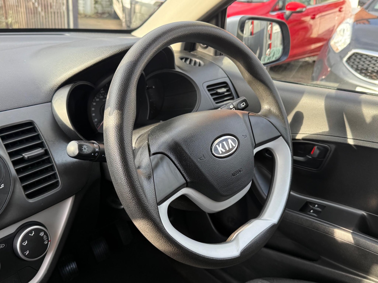Used Kia Picanto 2011 for sale - 77267645: Photo 24