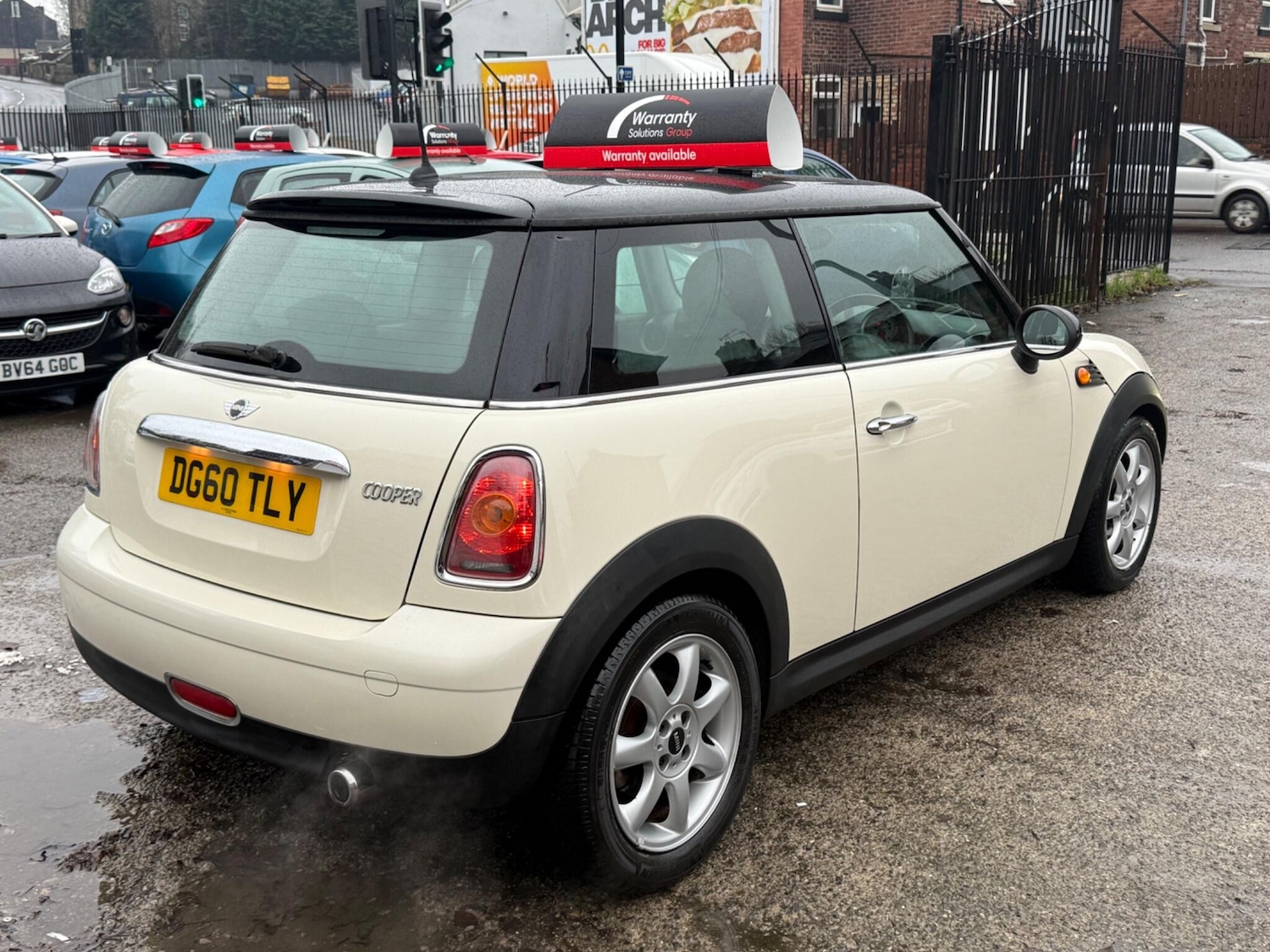 Used MINI Hatch 2010 for sale - 77291649: Photo 11