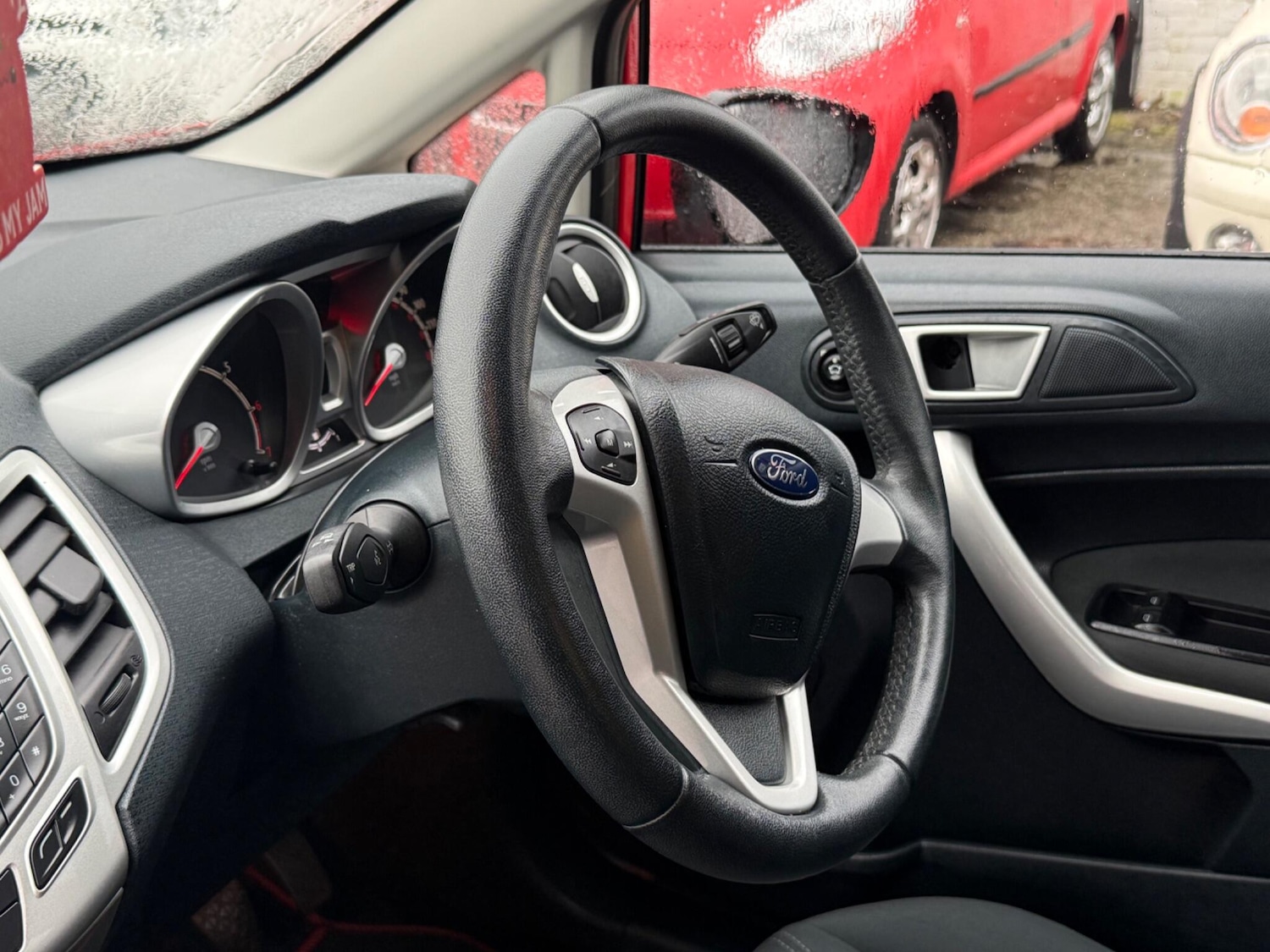 Used Ford Fiesta 2012 for sale - 77387707: Photo 24