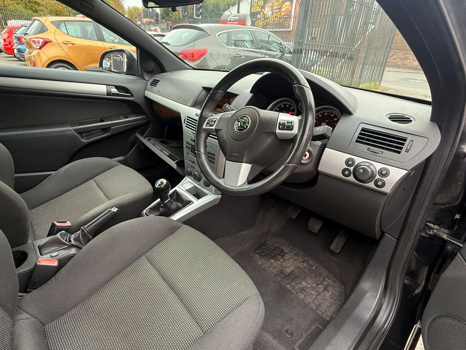 Used Vauxhall Astra 2010 for sale - 76425396: Photo 17