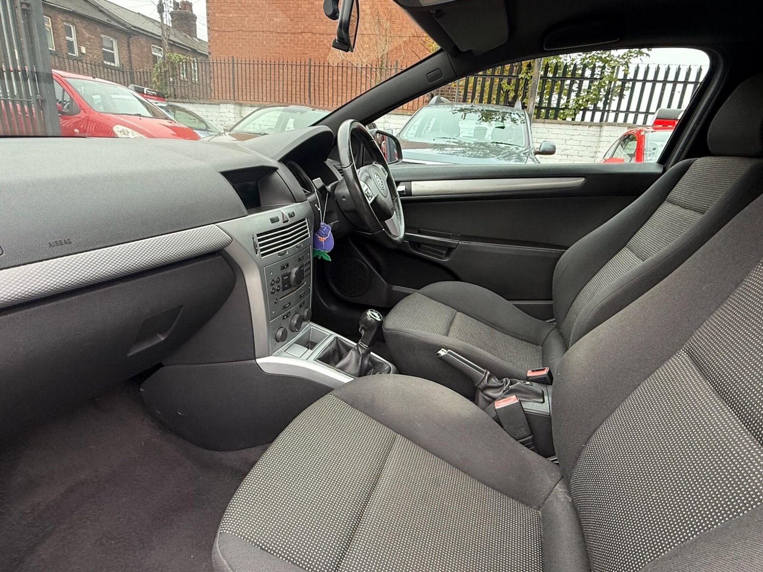 Used Vauxhall Astra 2010 for sale - 76425396: Photo 22