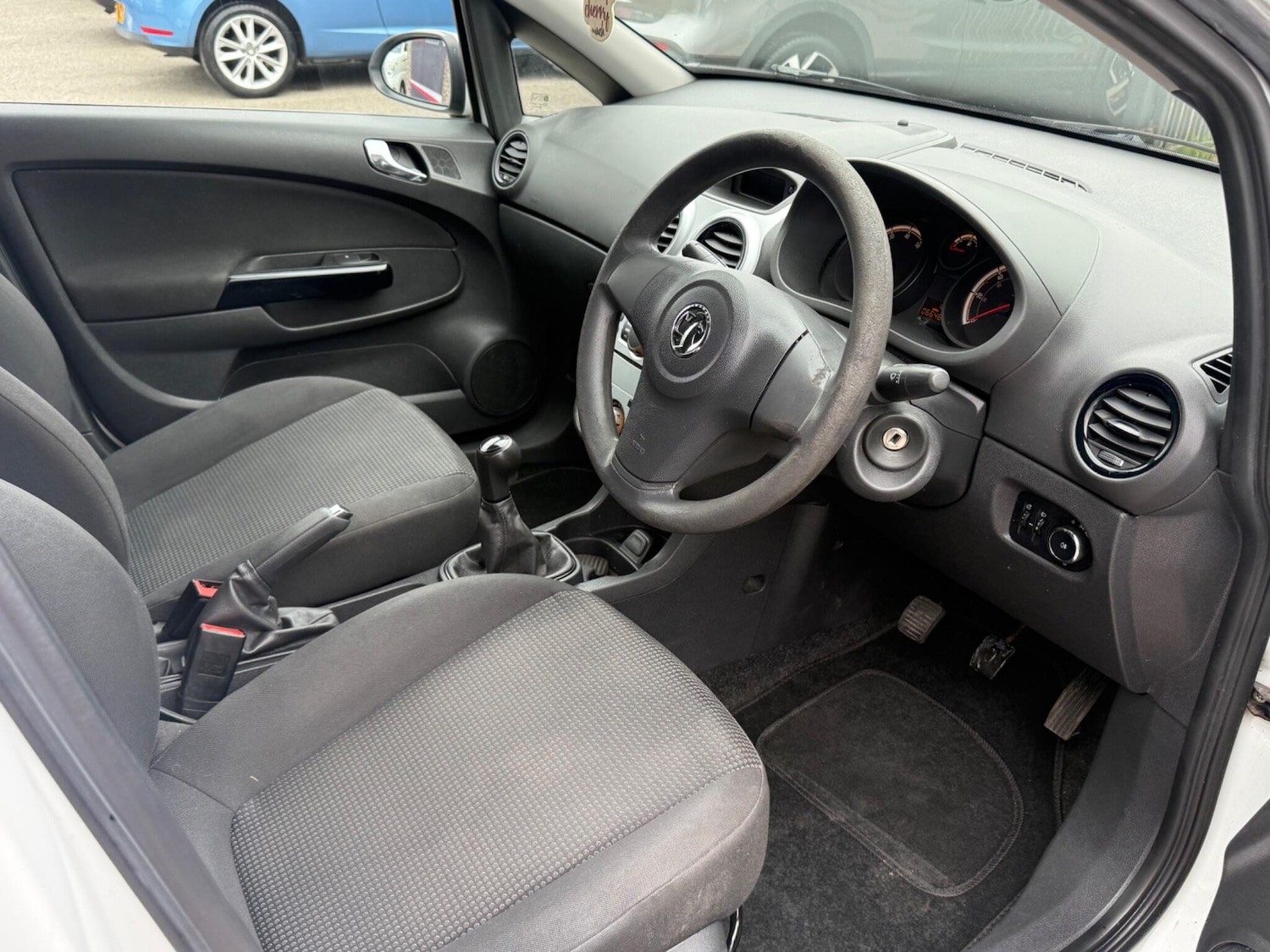 Used Vauxhall Corsa 2011 for sale - 78185177: Photo 19