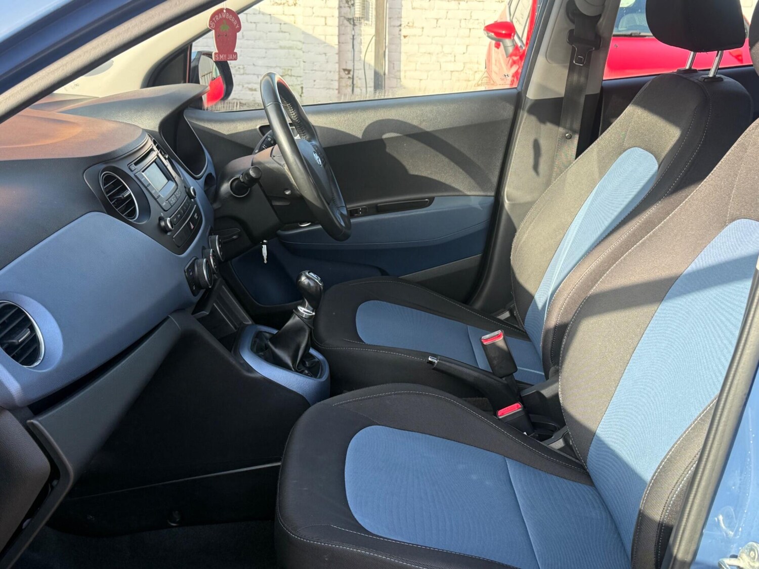 Used Hyundai i10 2015 for sale - 77351405: Photo 26