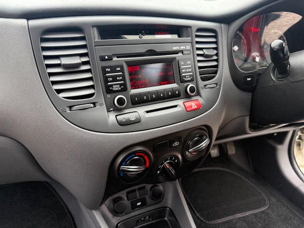 Used Kia Rio 2011 for sale - 76084644: Photo 22