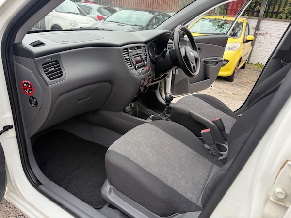 Used Kia Rio 2011 for sale - 76084644: Photo 24