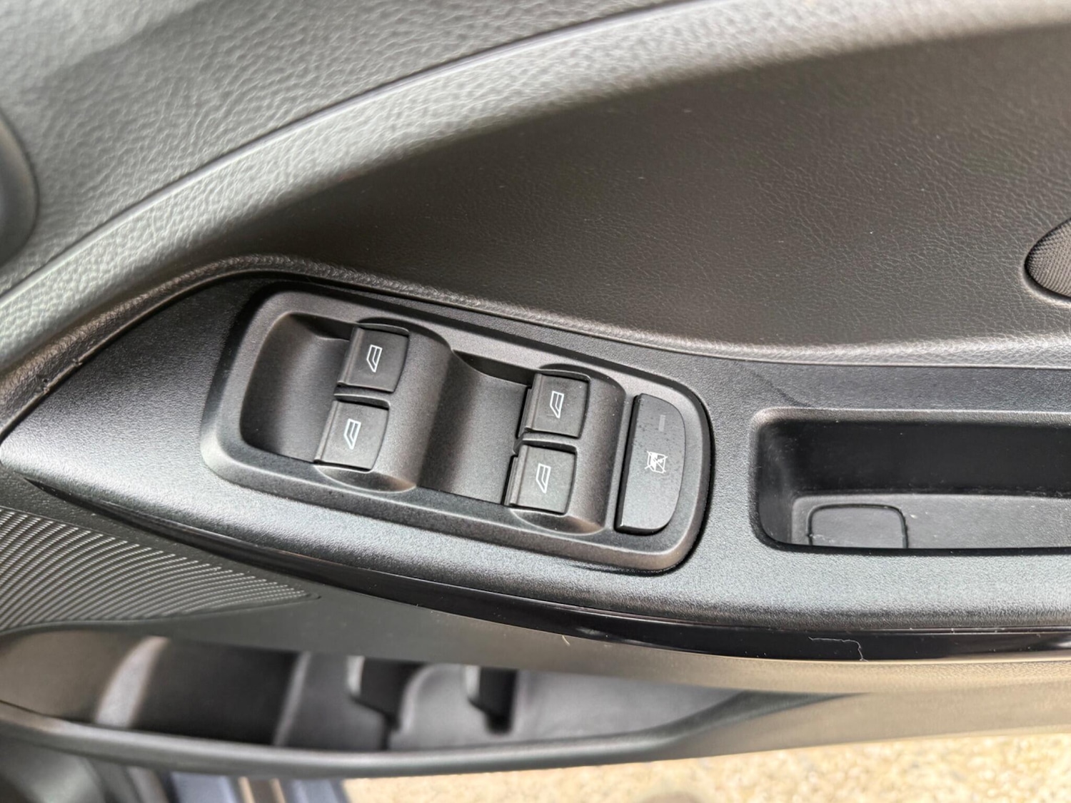 Used Ford Ka+ 2018 for sale - 77585637: Photo 23