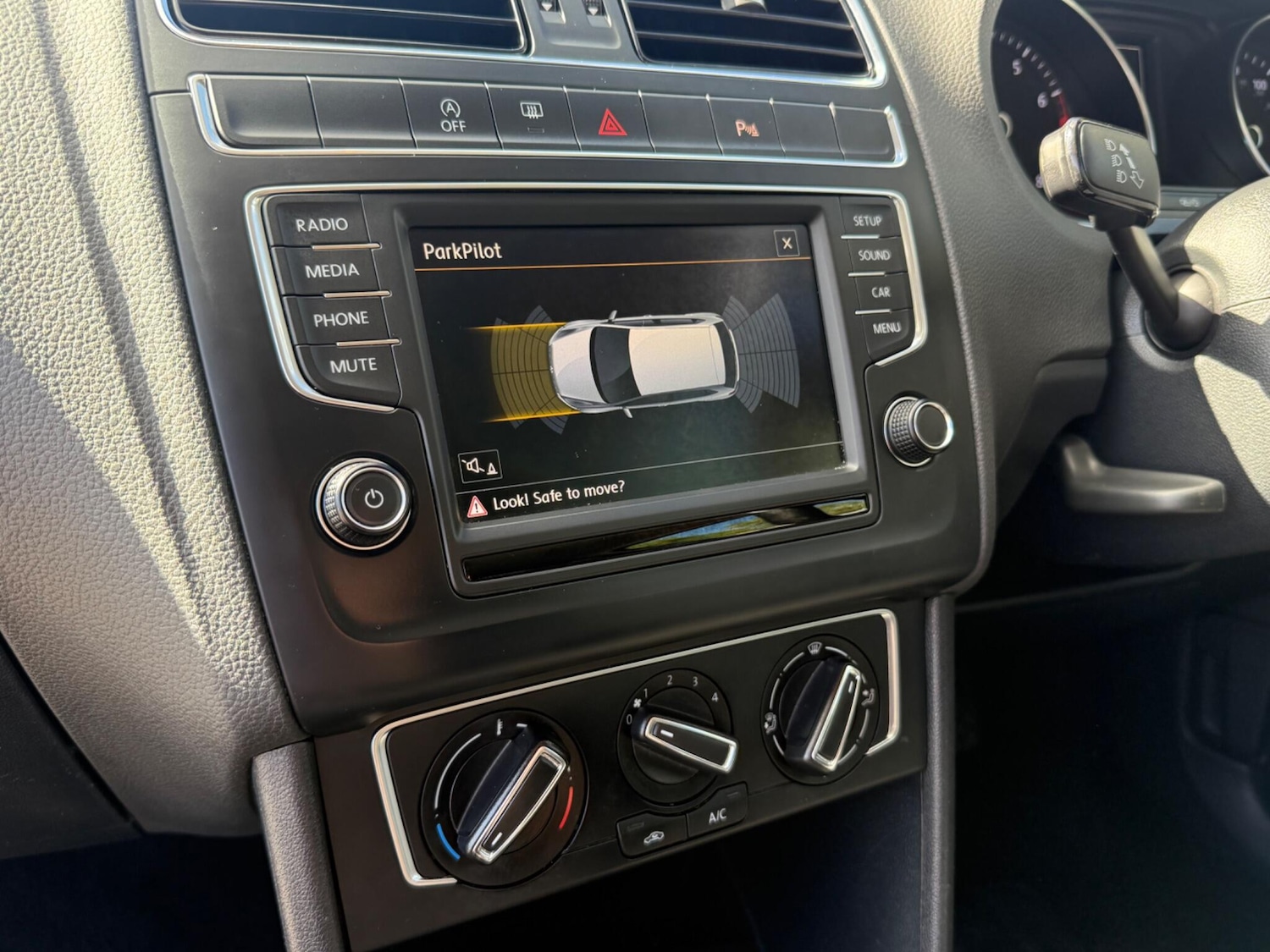 Used Volkswagen Polo 2016 for sale - 76026674: Photo 23