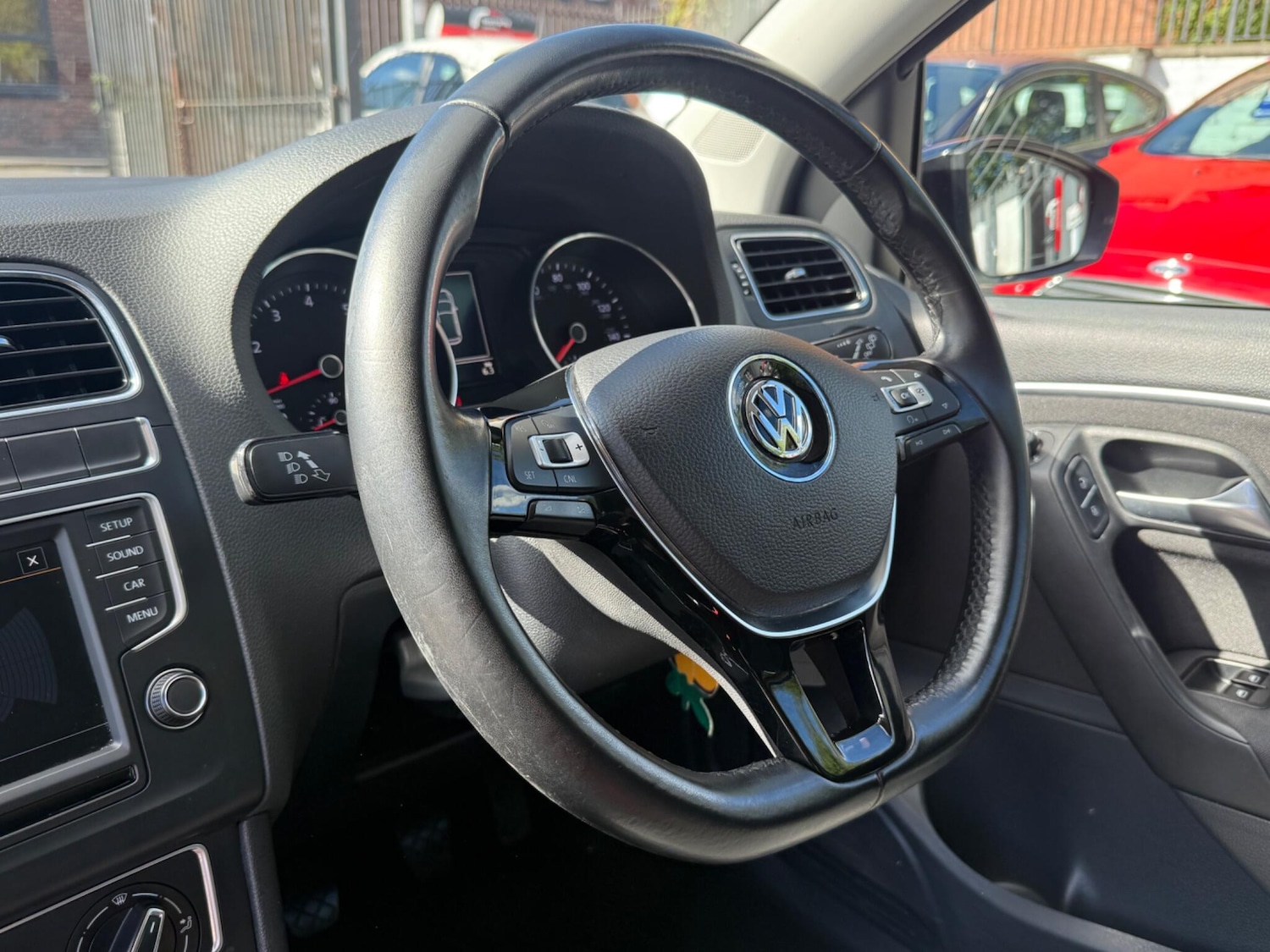 Used Volkswagen Polo 2016 for sale - 76026674: Photo 26