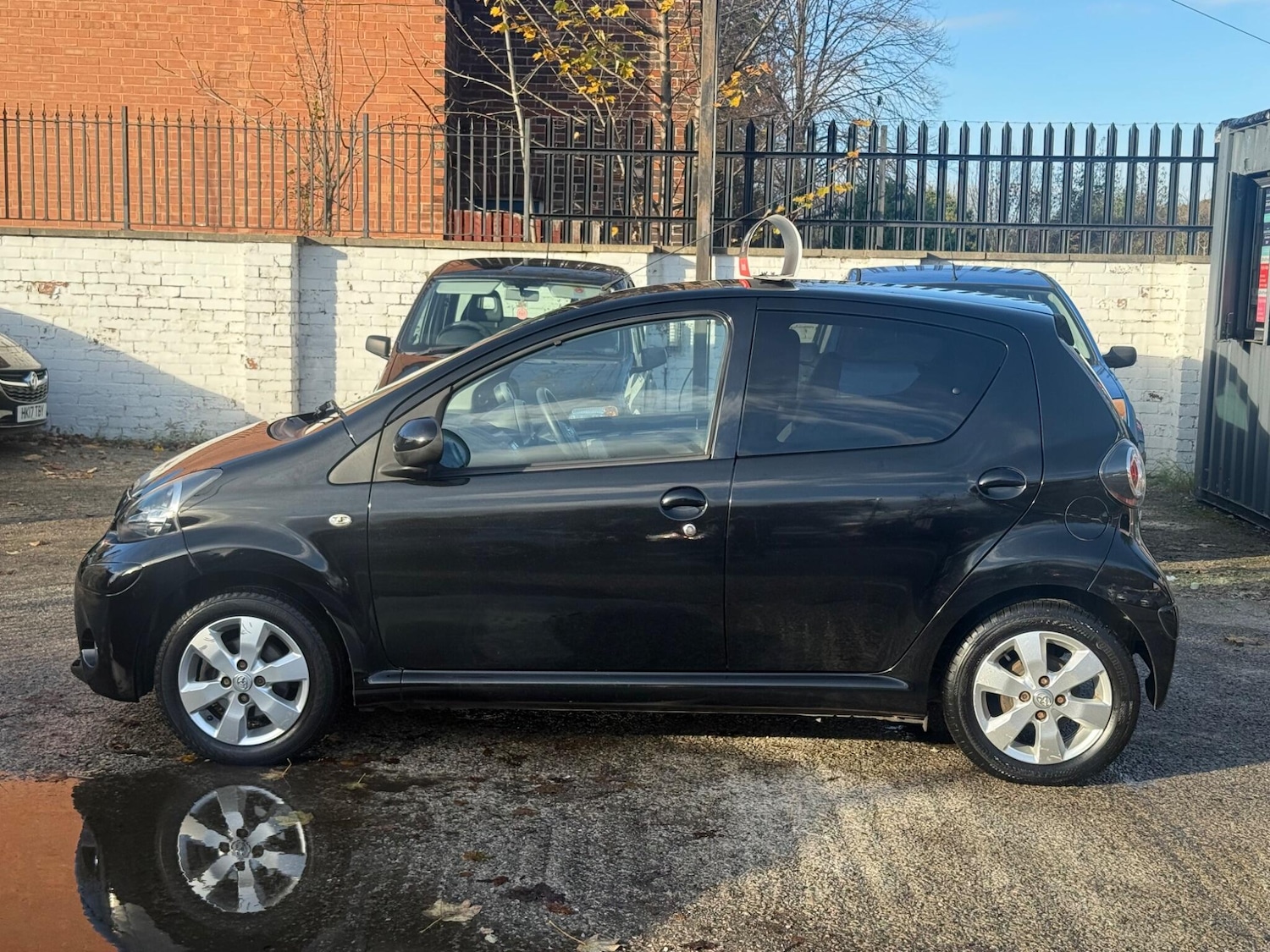 Used Toyota AYGO 2012 for sale - 76634110: Photo 11