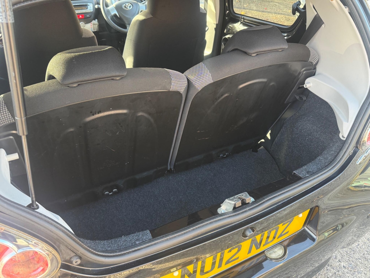 Used Toyota AYGO 2012 for sale - 76634110: Photo 21