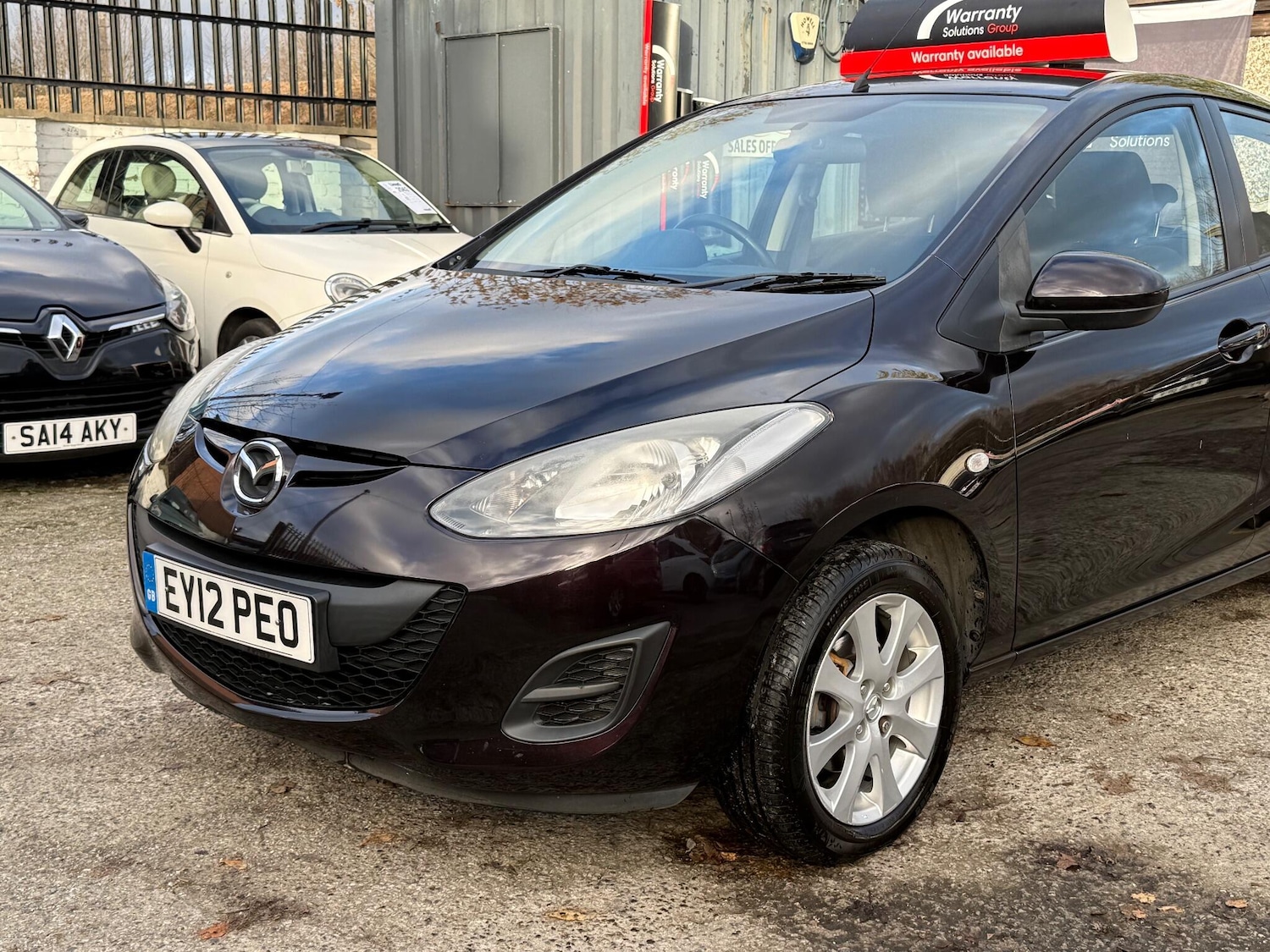 Used Mazda Mazda2 2012 for sale - 76913311: Photo 8