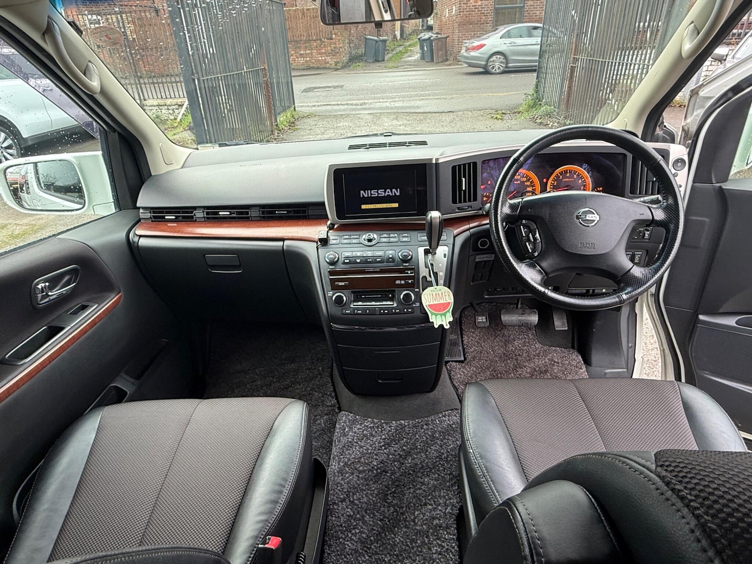 Used Nissan Elgrand 2023 for sale - 77696798: Photo 19