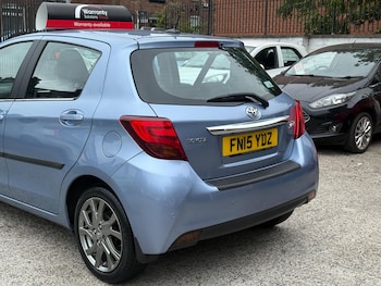 Used Toyota Yaris 2015 for sale - 79374256: Photo