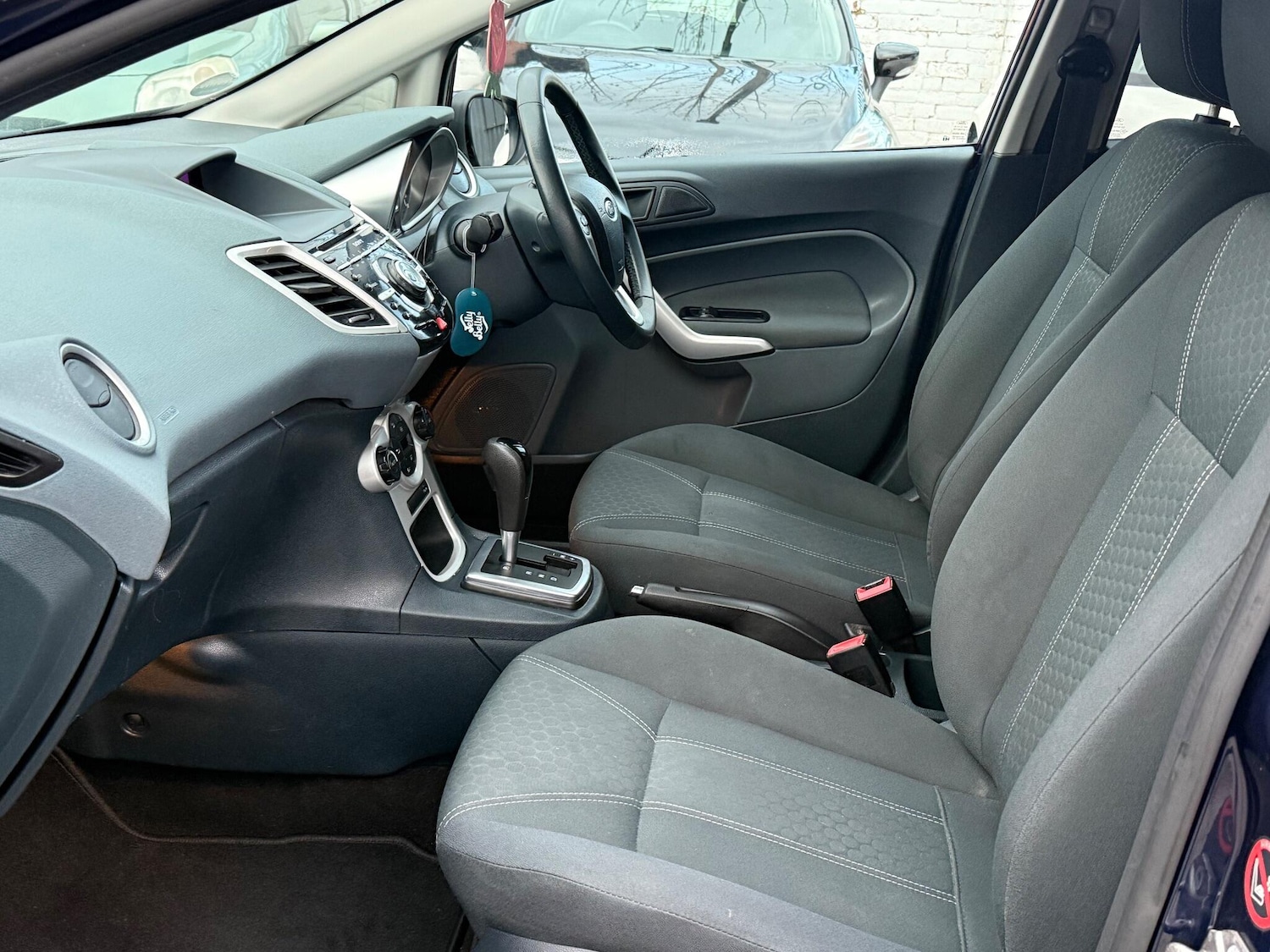 Used Ford Fiesta 2010 for sale - 76913480: Photo 22