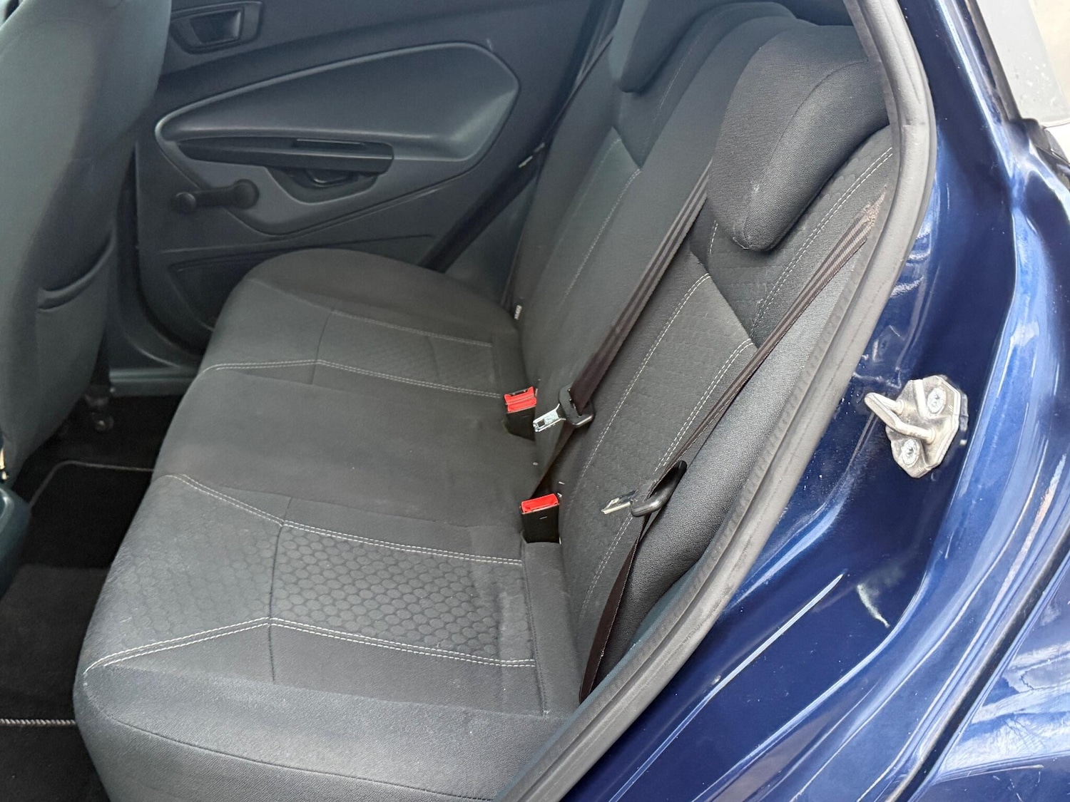 Used Ford Fiesta 2010 for sale - 76913480: Photo 23