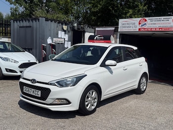 Used Hyundai i20 2017 for sale - 79223998: Photo