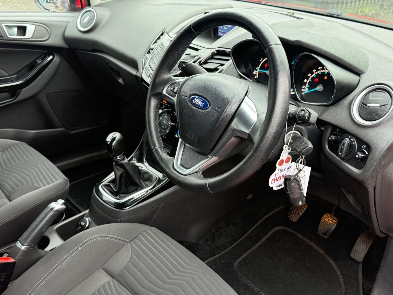 Used Ford Fiesta 2016 for sale - 77612010: Photo 24