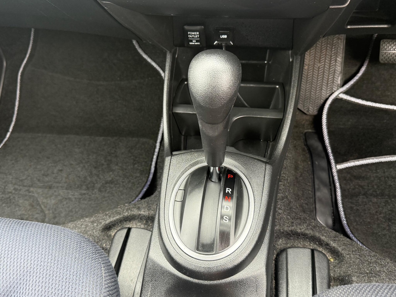 Used Honda Jazz 2013 for sale - 76423907: Photo 18