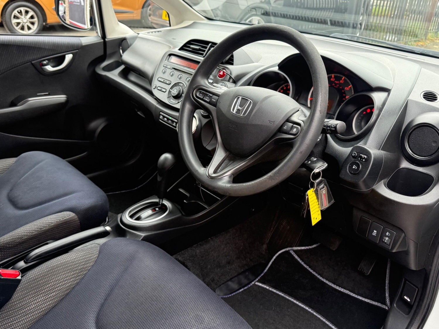 Used Honda Jazz 2013 for sale - 76423907: Photo 20
