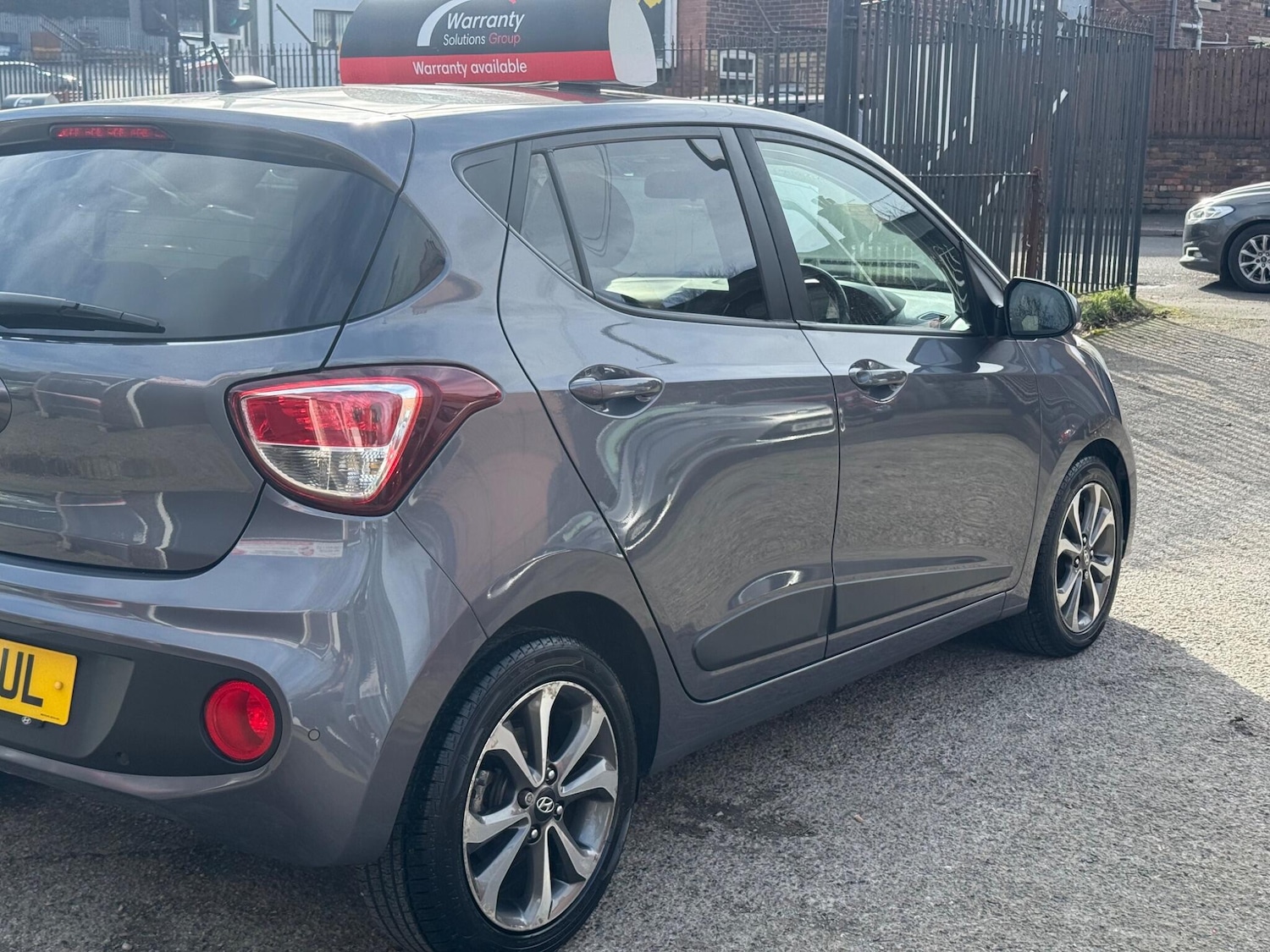 Used Hyundai i10 2017 for sale - 77658721: Photo 16