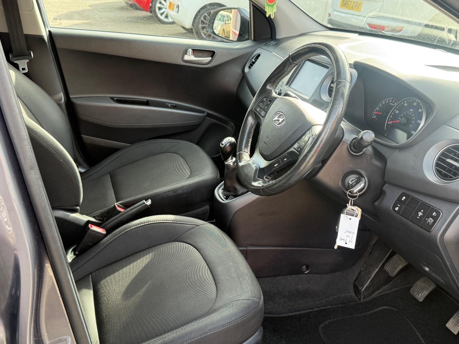 Used Hyundai i10 2017 for sale - 77658721: Photo 20