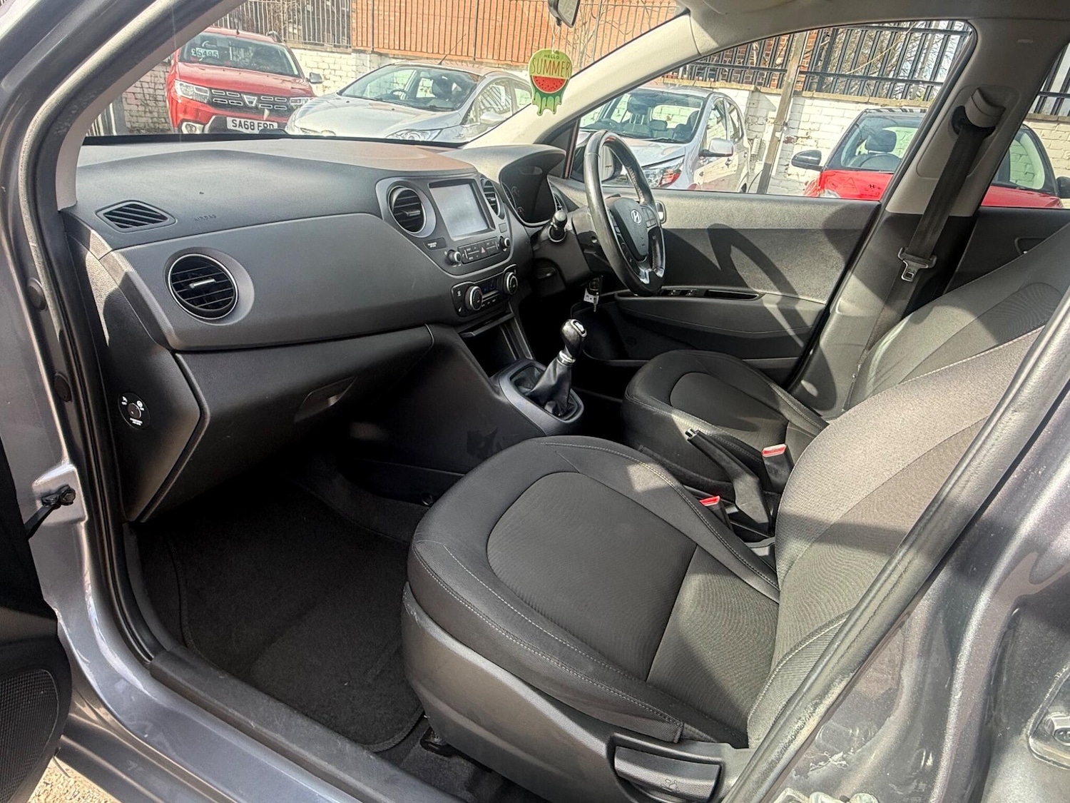 Used Hyundai i10 2017 for sale - 77658721: Photo 26