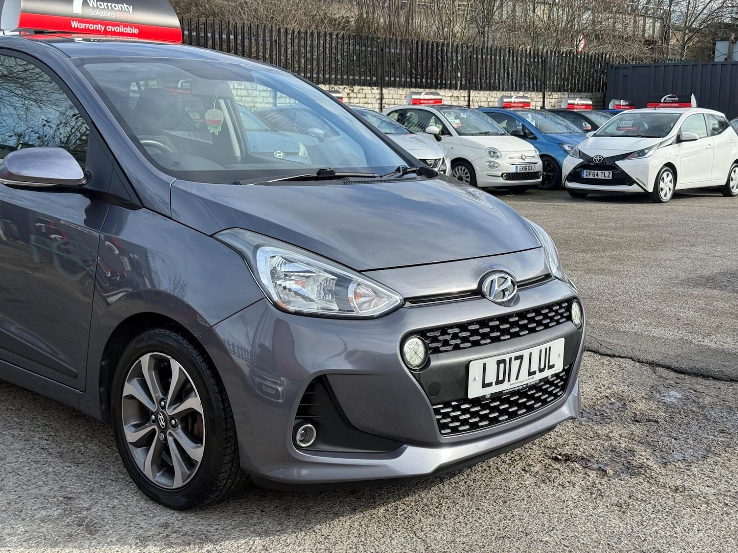 Used Hyundai i10 2017 for sale - 77658721: Photo 6