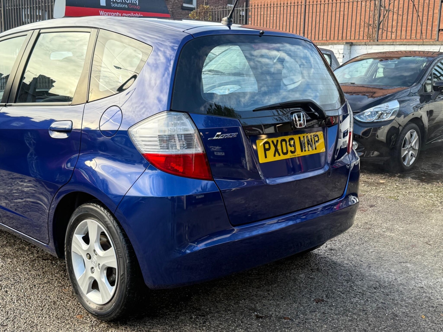 Used Honda Jazz 2009 for sale - 76832705: Photo 4