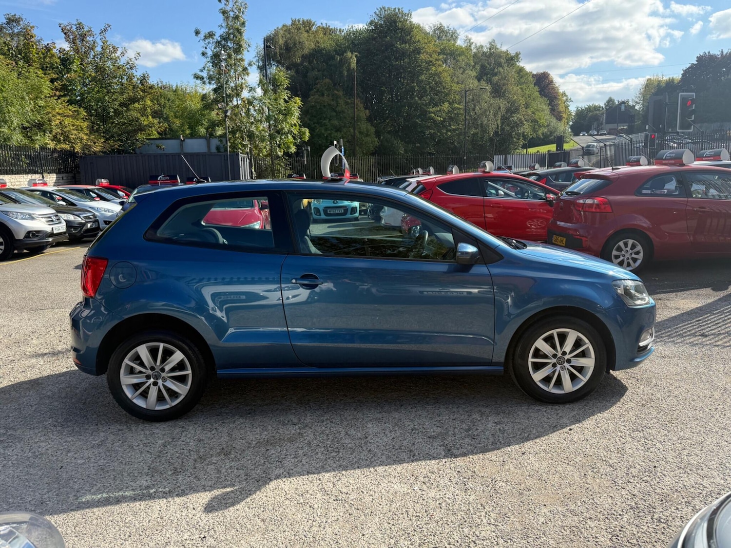 Used Volkswagen Polo 2015 for sale - 76122797: Photo 13