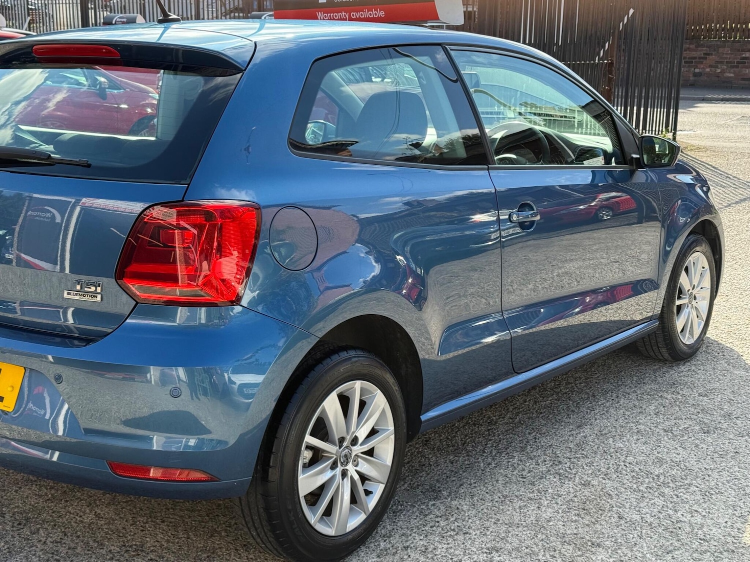 Used Volkswagen Polo 2015 for sale - 76122797: Photo 14