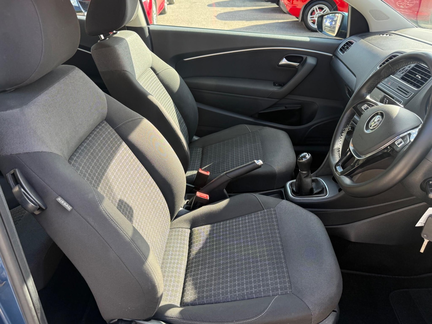 Used Volkswagen Polo 2015 for sale - 76122797: Photo 20