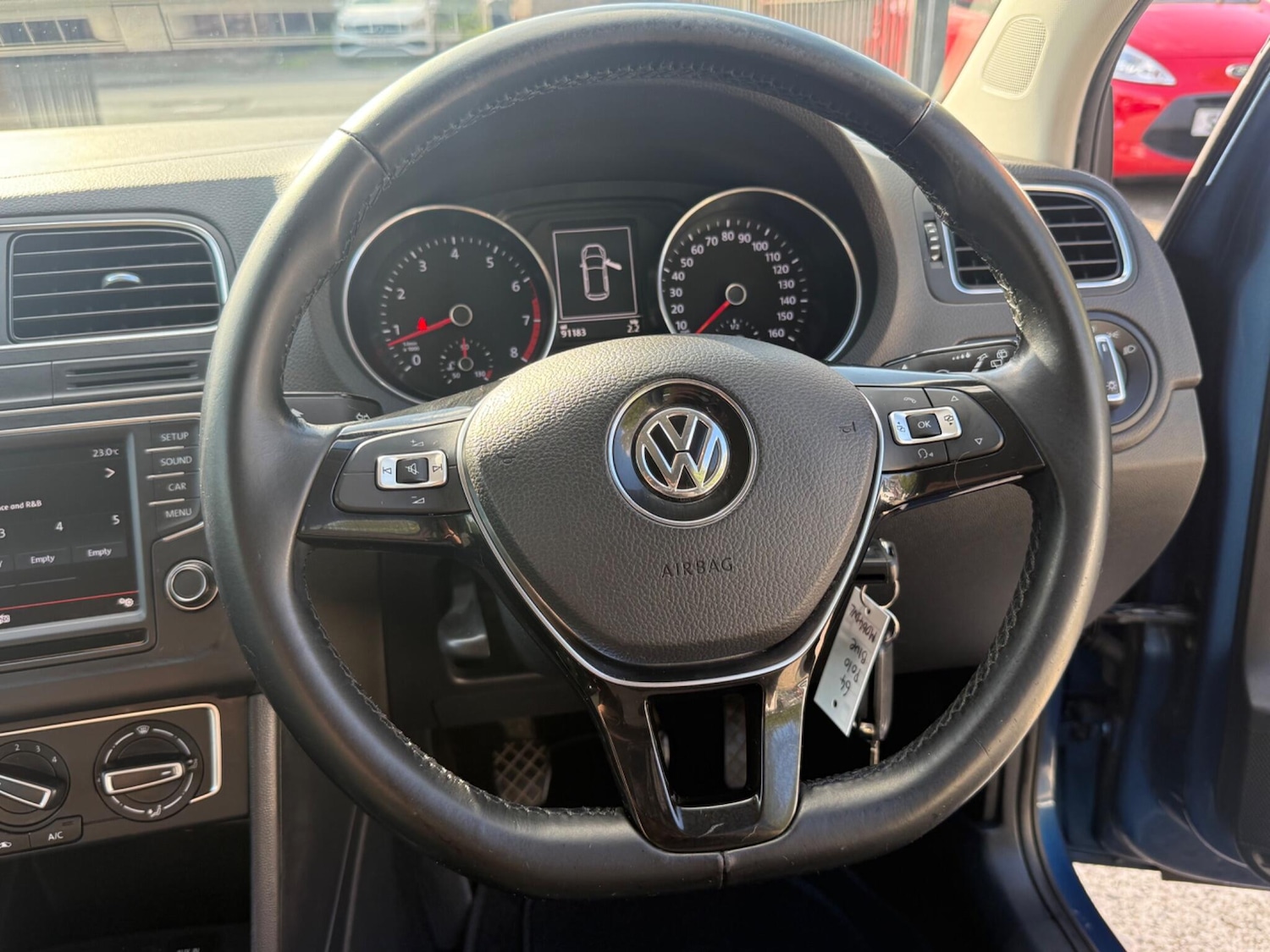 Used Volkswagen Polo 2015 for sale - 76122797: Photo 26