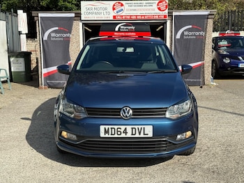 Used Volkswagen Polo 2015 for sale - 76122797: Photo 2