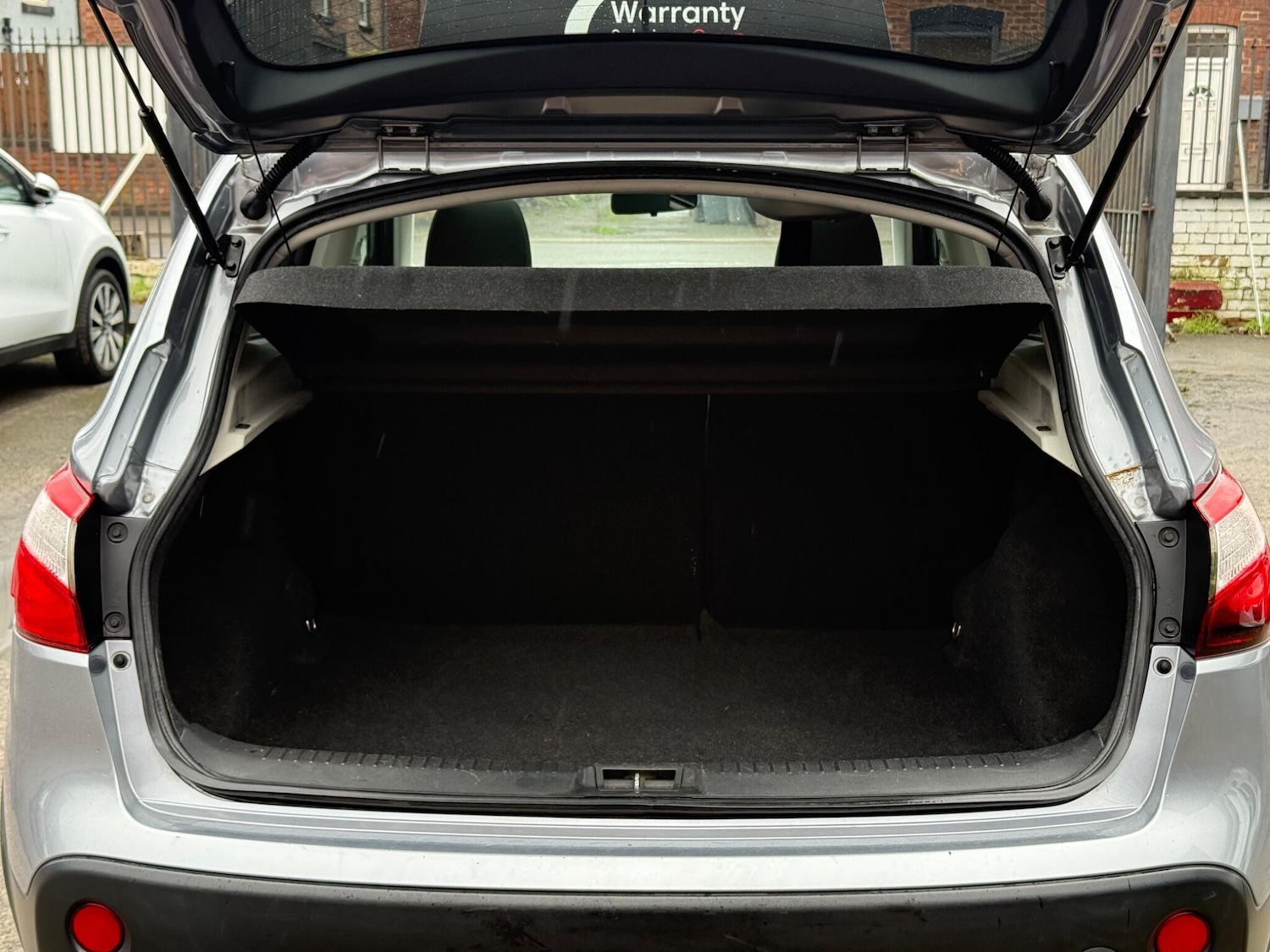 Used Nissan Qashqai 2012 for sale - 77550554: Photo 17