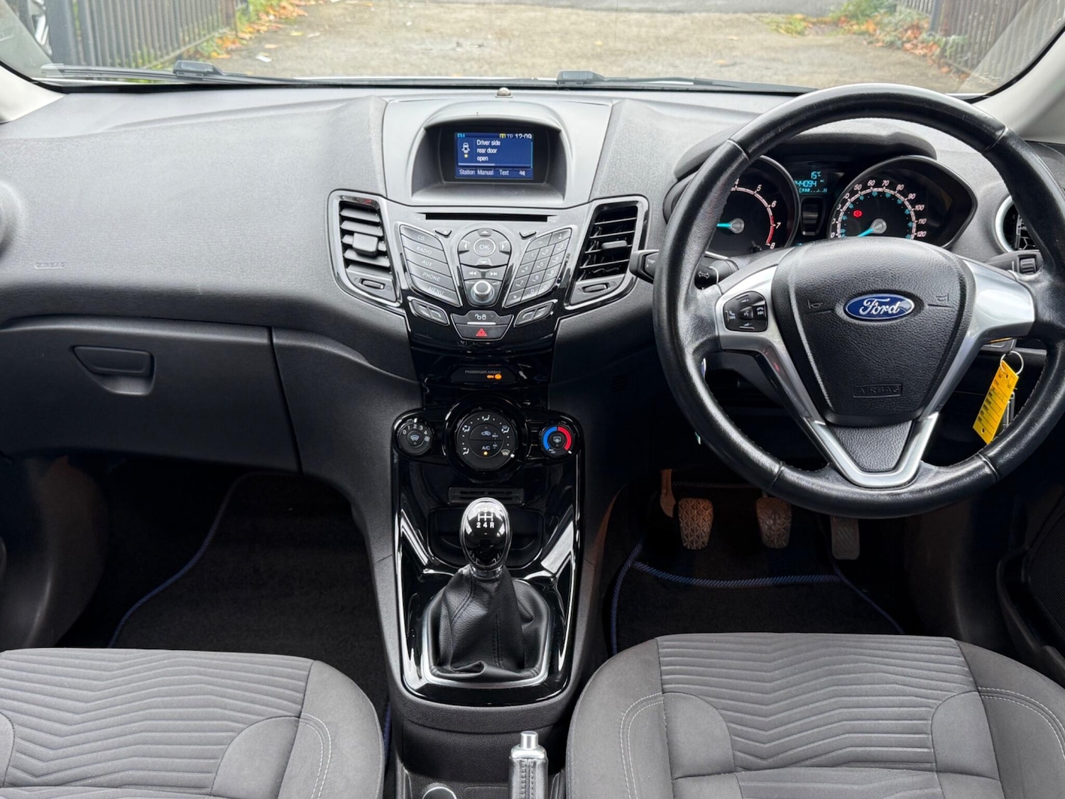 Used Ford Fiesta 2017 for sale - 76432135: Photo 17