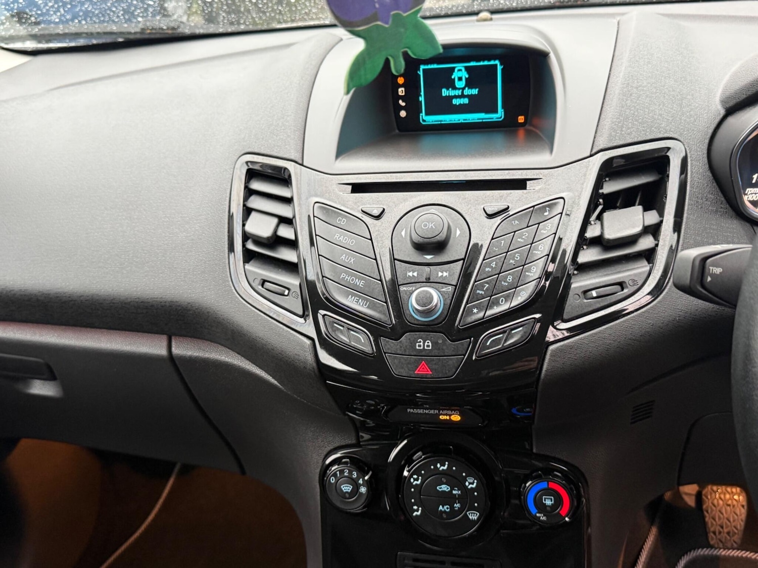 Used Ford Fiesta 2015 for sale - 77291642: Photo 17