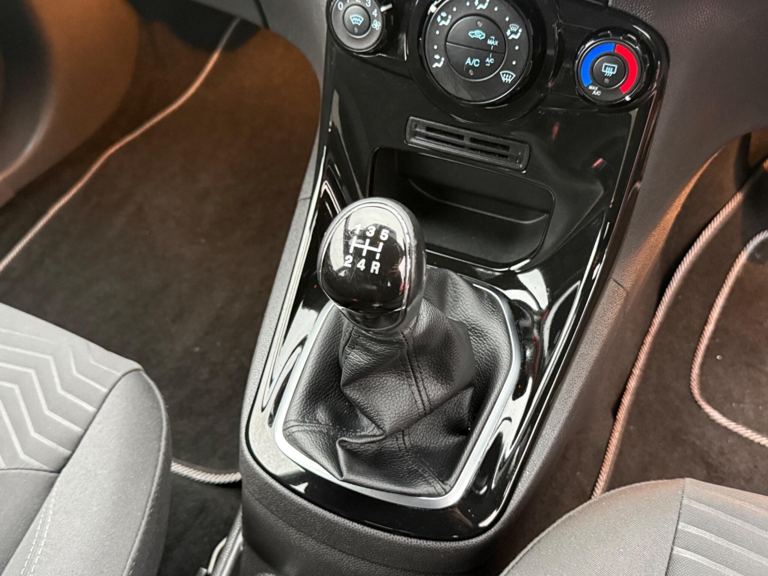 Used Ford Fiesta 2015 for sale - 77291642: Photo 18